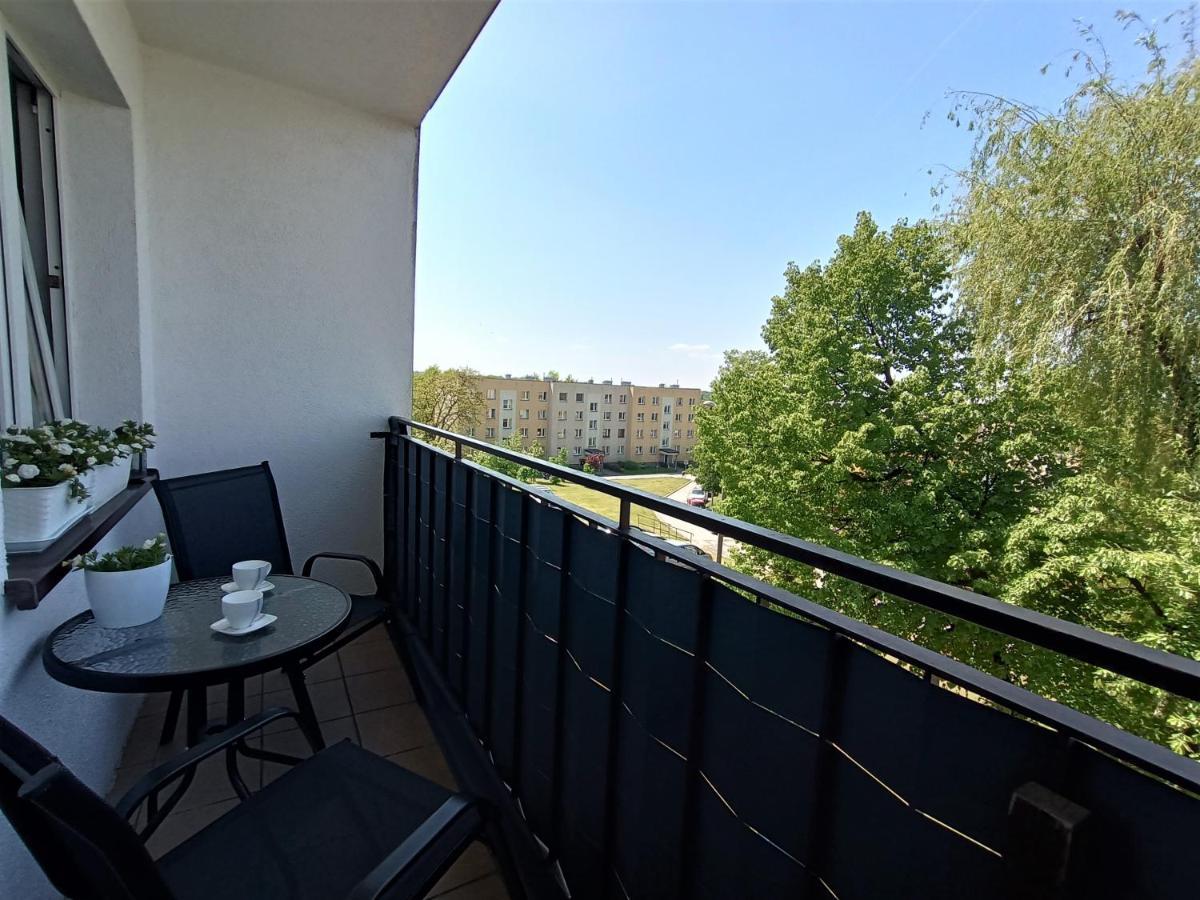 Bursztynowy Apartament تارنوفسكي غوره المظهر الخارجي الصورة